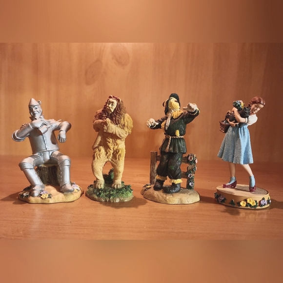 Enesco | Other | Wizard Of Oz Figurines | Poshmark